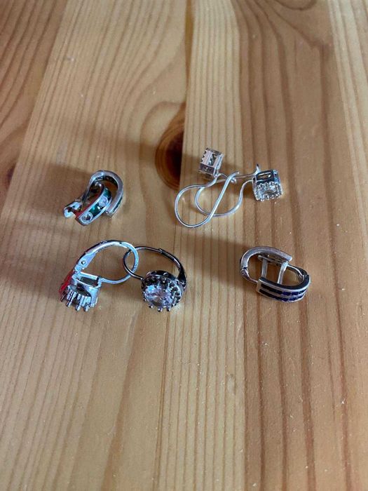 Vand inele, cercei si lantisoare de argint