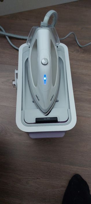 Паровой утюг Braun