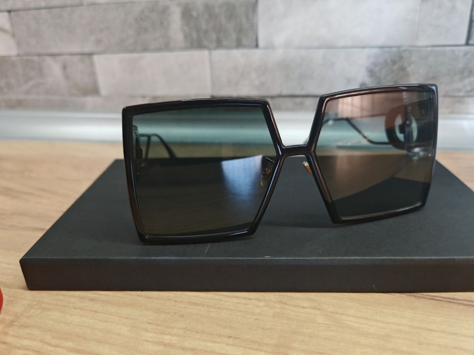 Dior Black 8071I 30 Montaigne Square