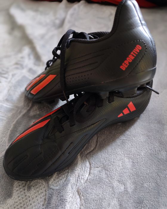 Спортивная обувь