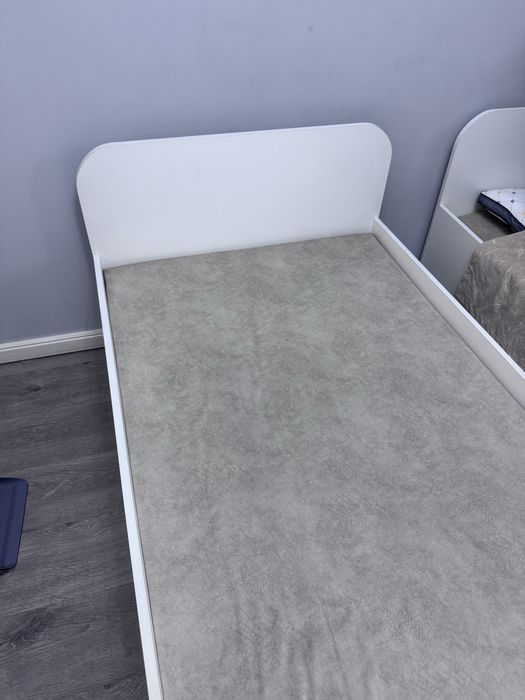 Кровать с ящиками