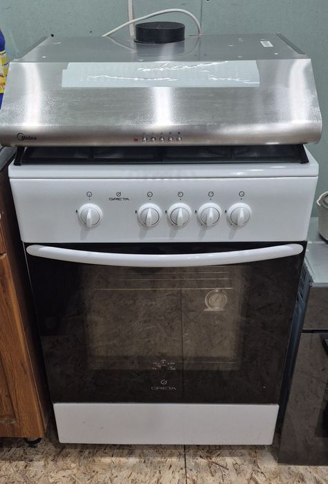 Продам газ плиту в подарок вытяжка