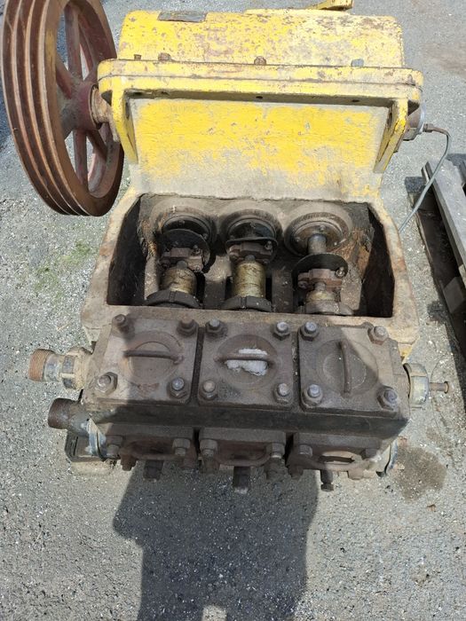 Продается насос НБ32 буроврй