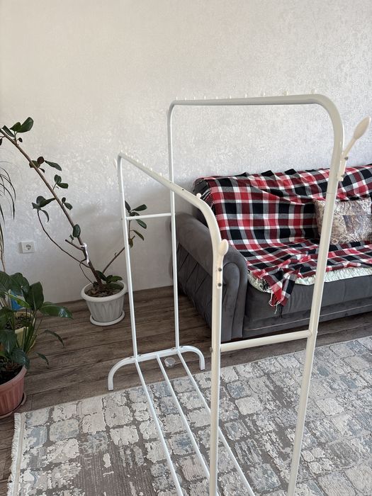 Кранштейн белый для одежды