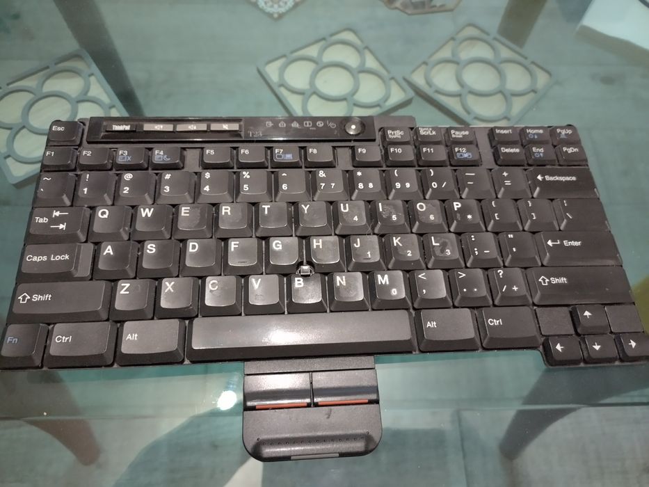 Клавиатури за ретро лаптопи IBM и HP