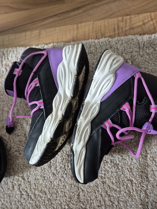 Vând ghete skechers mărimea 30