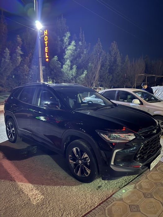 Tracker Premier 2023