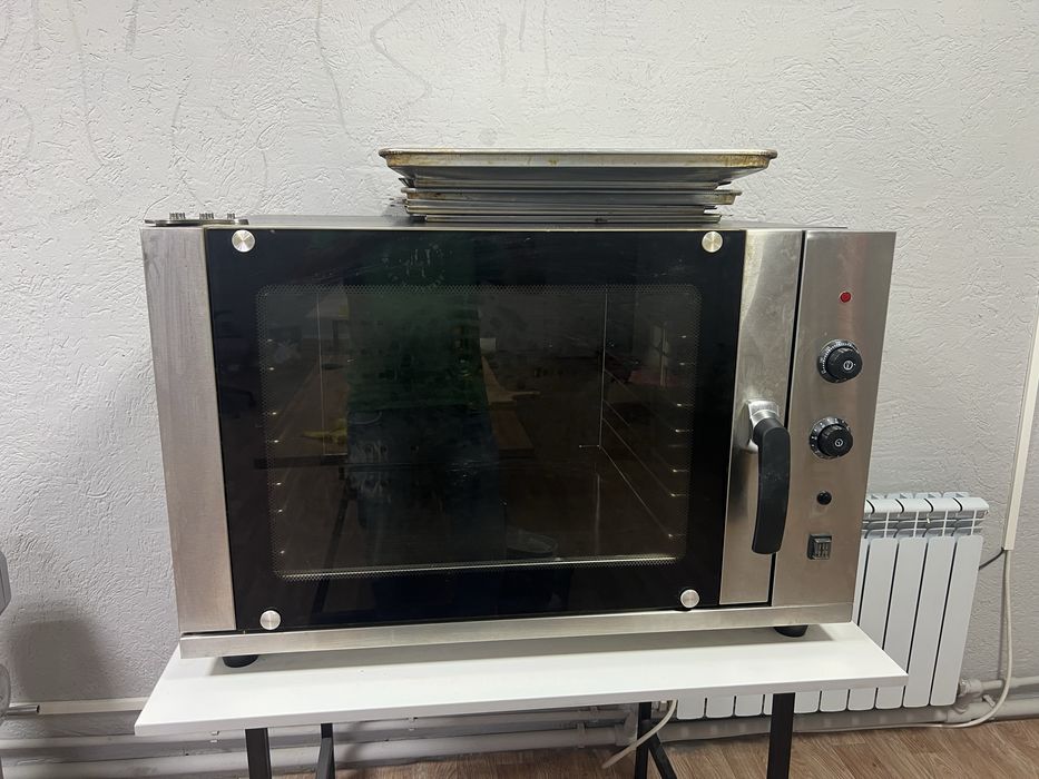 Продам конвекционную печь