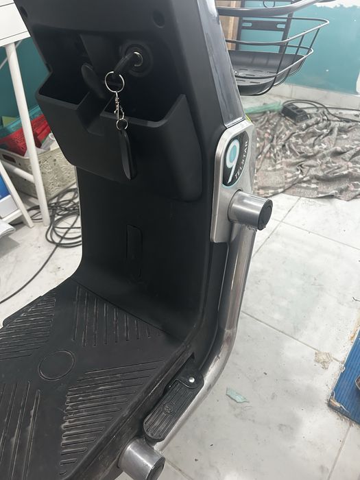 Електрически мотопед Tank-U9