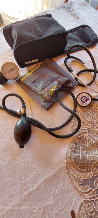 Тонометр  продам