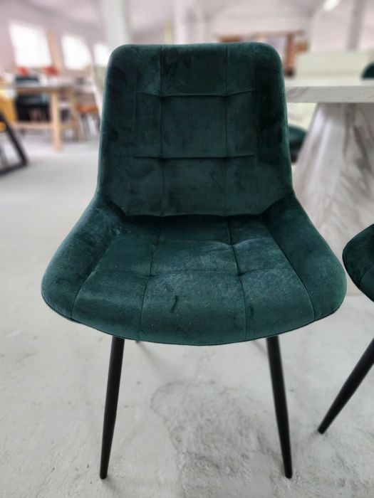 NOU Set 4 scaune catifea, verde smaragd