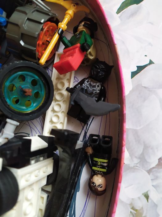 Продам запчасти от Лего.