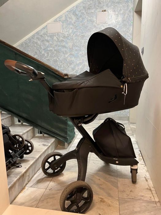 Мулти пак Stokke ( количка, Be safe столче за кола, зимни и летни комплекти, чанта за количка, приставка за Tripp Trapp, колан за Tripp Trapp, раница.