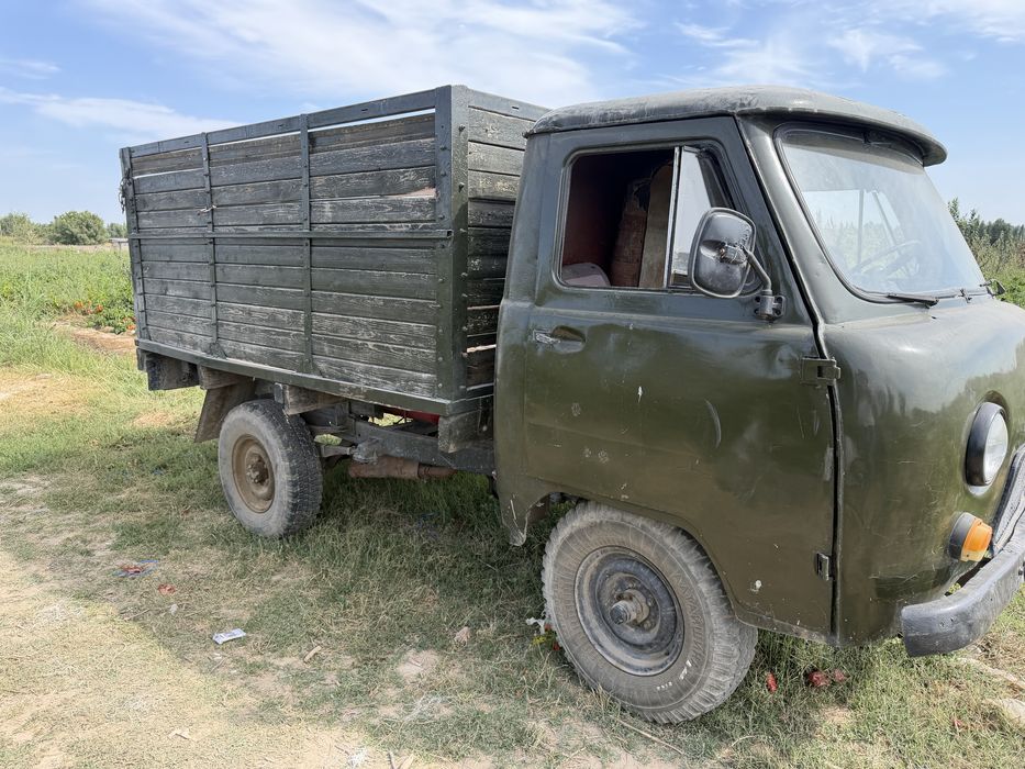 Uaz 452 sotiladi