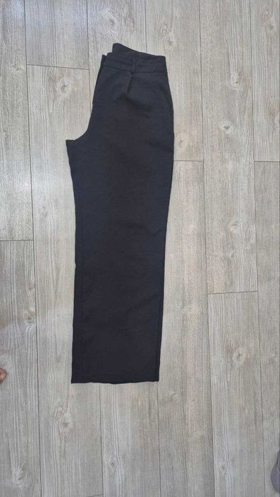 Джинсы женские в хорошем состоянии