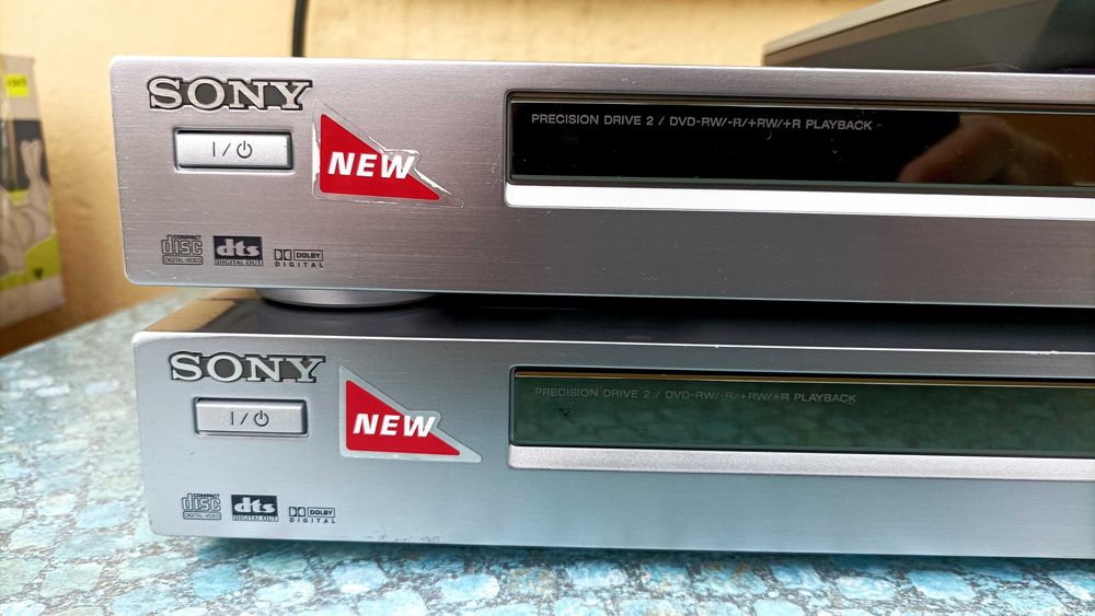 DVD плейъри Sony DVP-NS433,