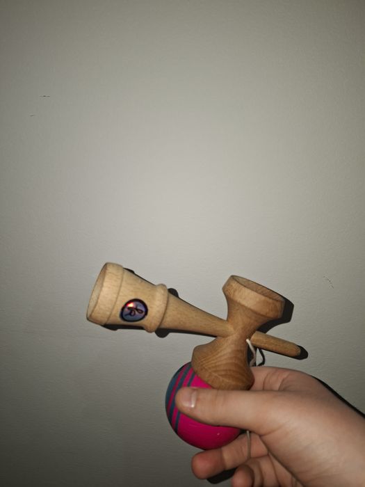 Kendama europe og b1