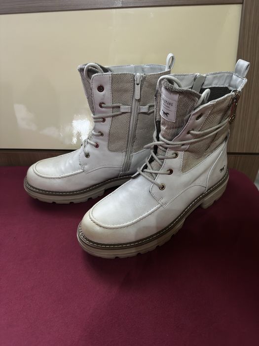 Ghete mustang marimea 41