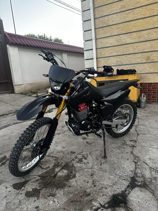 Эндуро мтоцикл 4-клапа