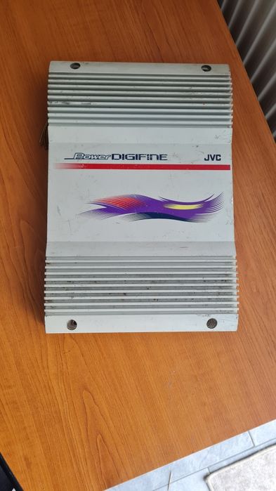 Amplificator audio  JVC