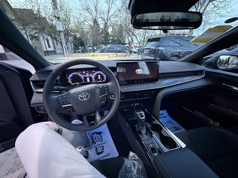 Toyota Camry 2.0 Hybrid (без пробег). 2026 Restyling