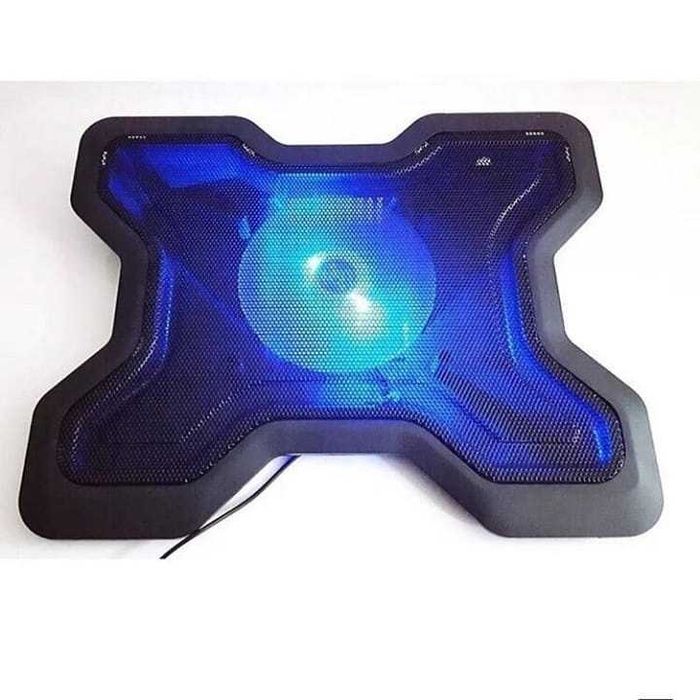 Охладителна подложка за Лаптоп с безшумен вентилатор и RGB подсветка