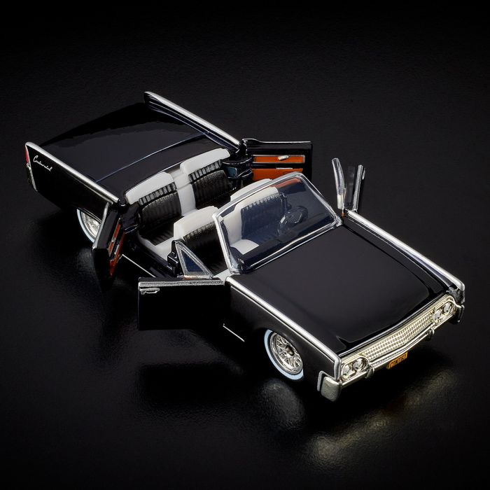 Hot Wheels RLC - 61 Lincoln Continental - cu 4 usi