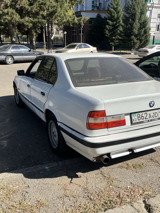 BMW E34 1992 года.
