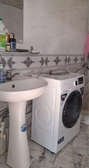 Uy sotiladi To'ytepa Nurafshon shaxar markazida