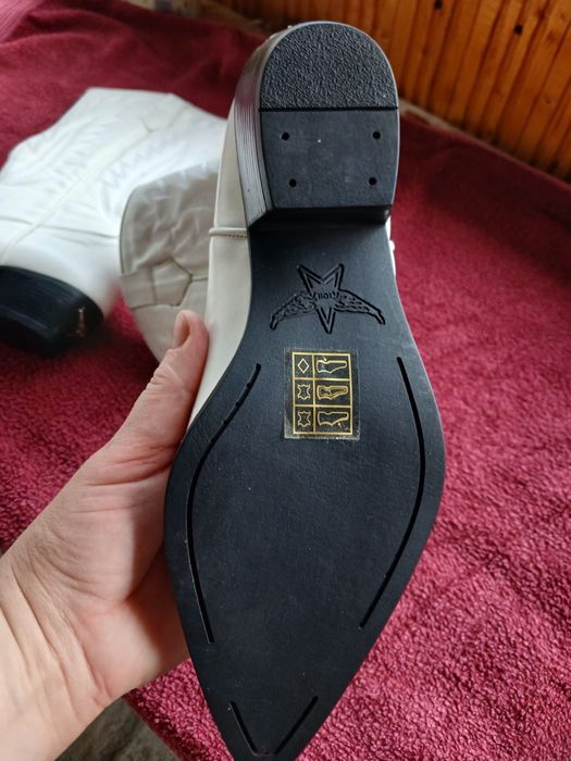 Vand ghete Loie noi marimea 38