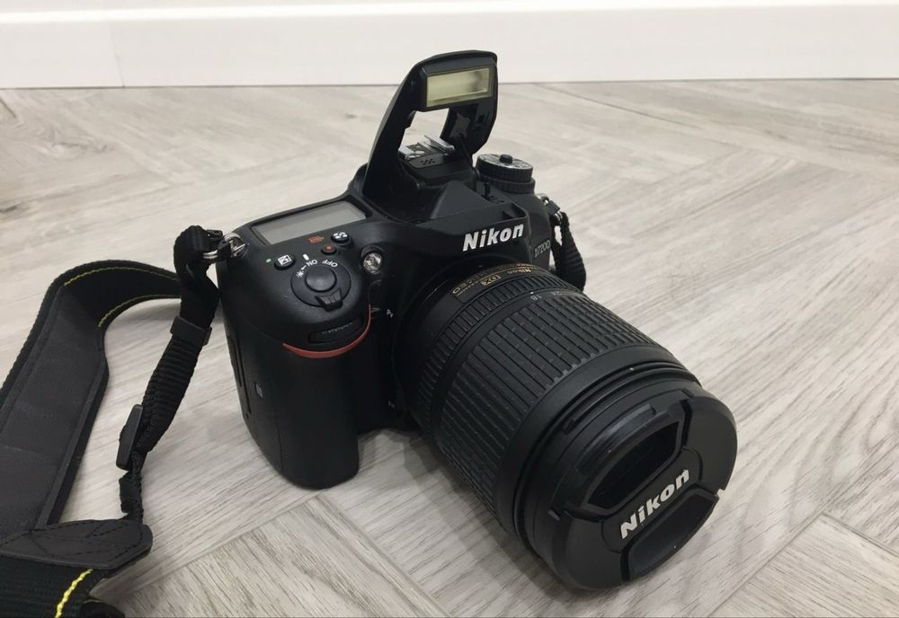 Nikon D7200 Kit 18-140 ED VR DX черный