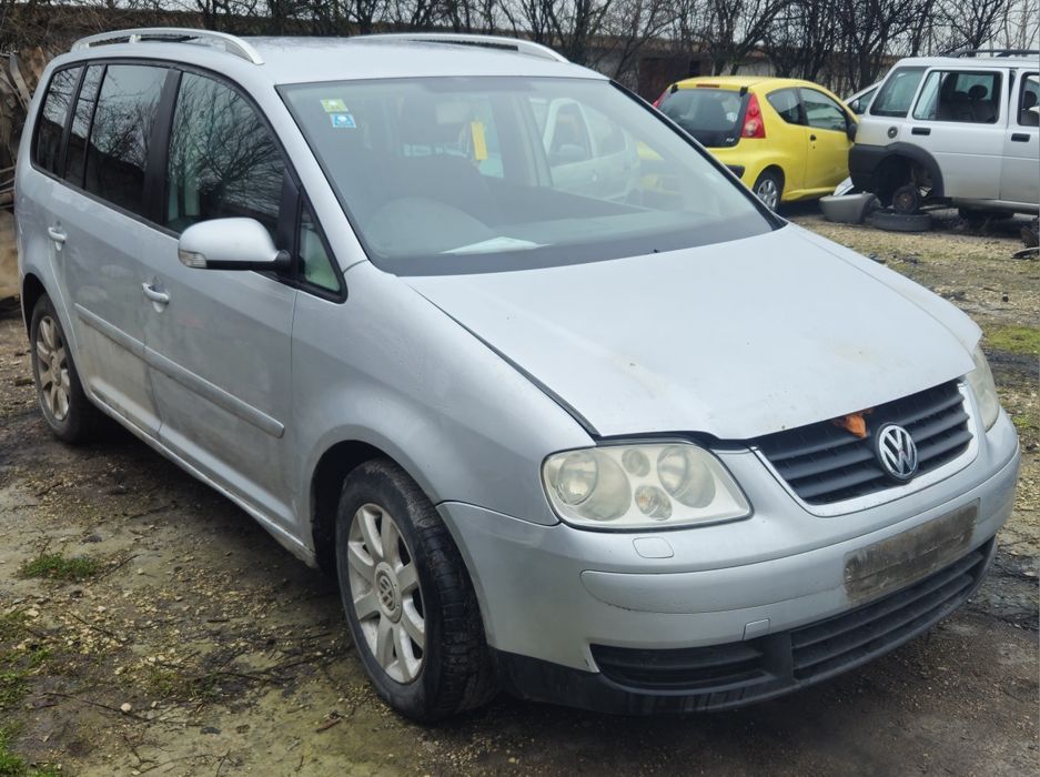 Фолксваген Туран 2.0 136кс на части VW Touran 2.0tdi 136 na chasti