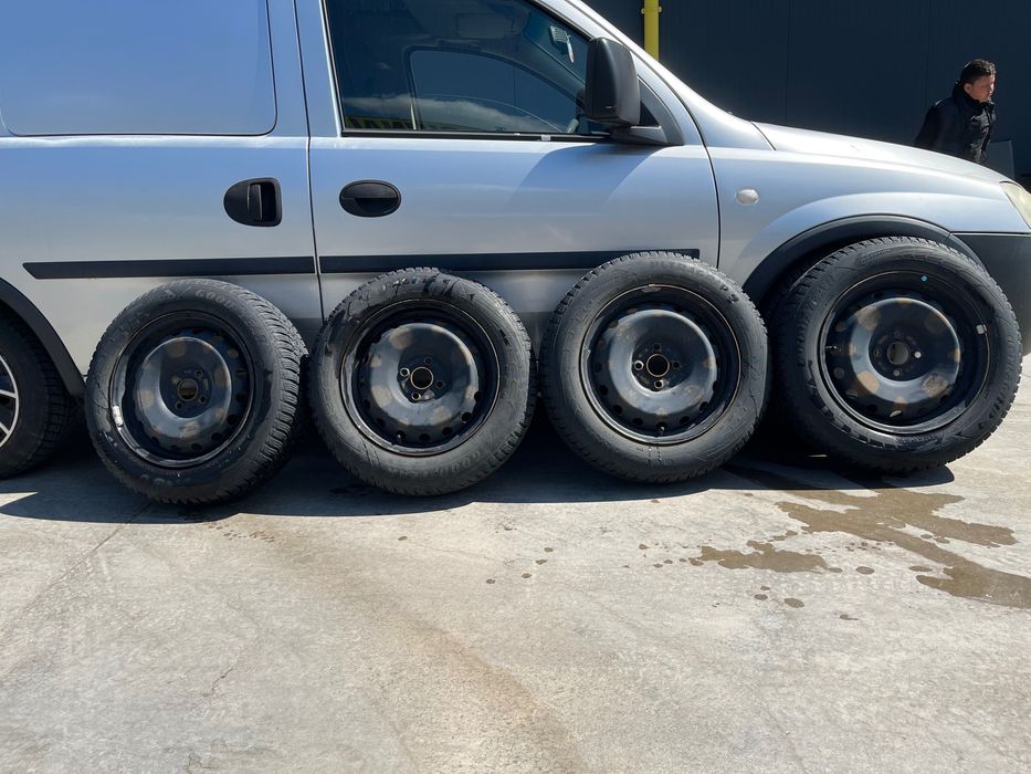 Стоманени джанти 15" 4х100 за Hyundai/Kia с зимни гуми Goodyear 185/65/15