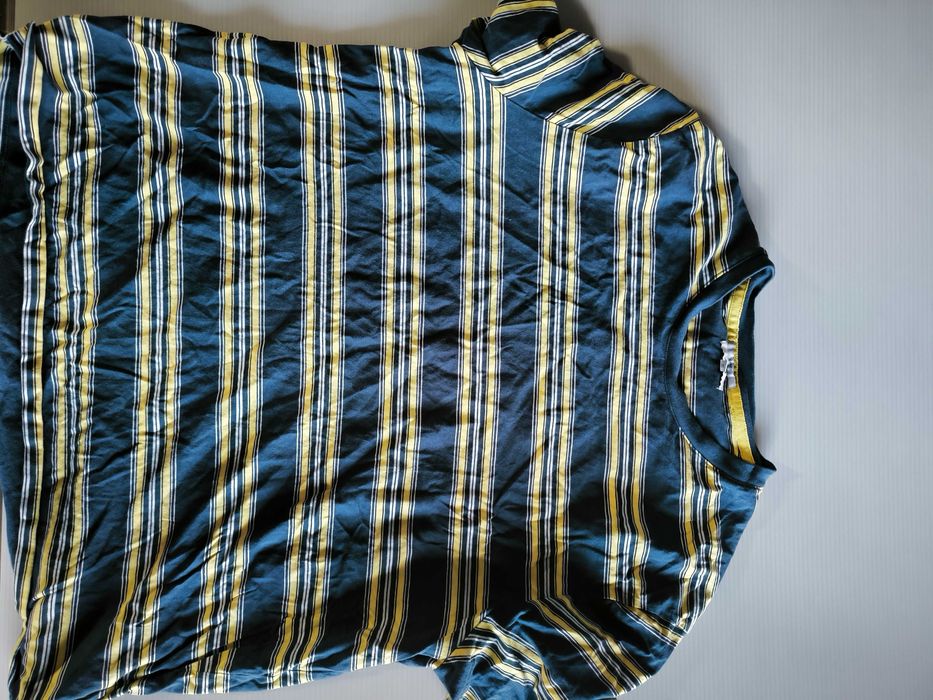 Tricou firme diferite