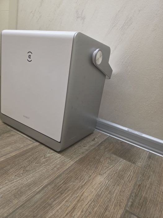 Ecovacs WINBOT W2 Omni Робот за прозорци