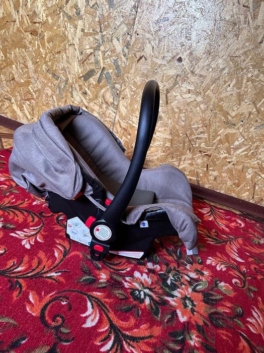 Продам детскую автолюльку