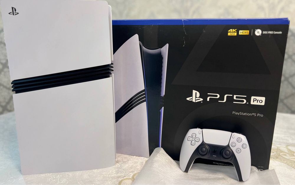 Playstation 5 Pro в отличном состояни