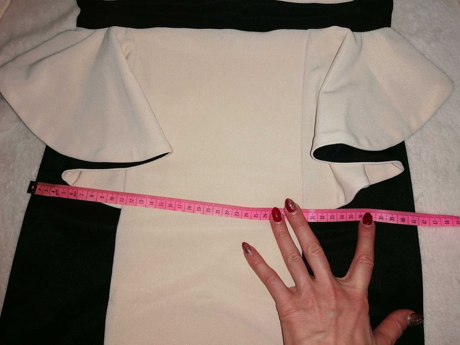 Елегантна Рокля черно и екрю  S (38)