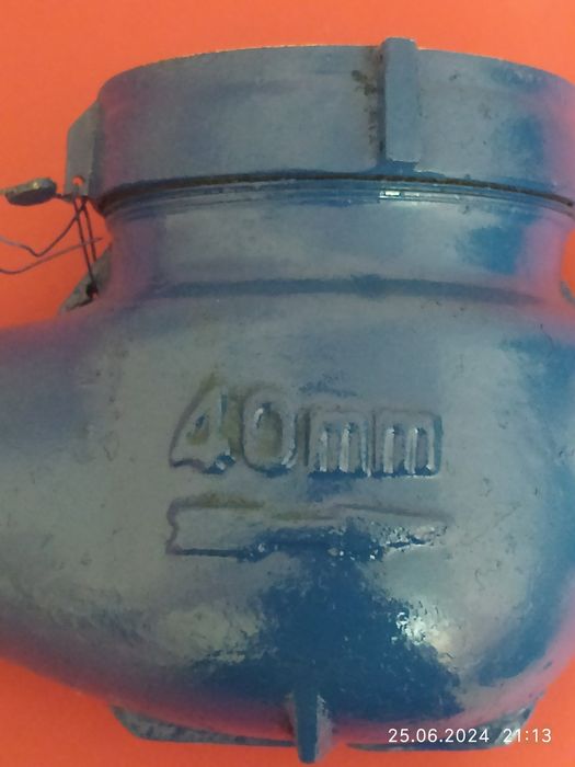 Продам Бадья  для стройки Водомер.Настольная Лампа.