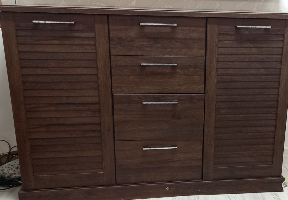 Шифонер и комод гостиные