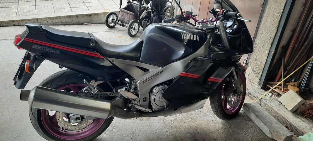 Продавам Yamaha fzr 1000