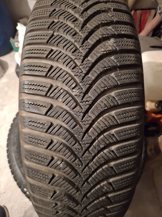 Зимни гуми 195/65/15 Ханкок