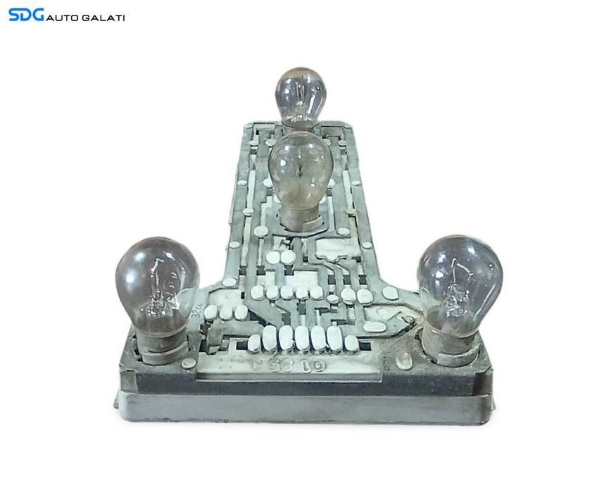 Soclu Suport Bec Becuri Stop Tripla Stanga Volkswagen Passat B5 1997 - 2001 Cod 3B5945257 [LR9416]