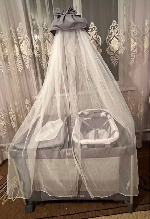 Продам манеж б/у