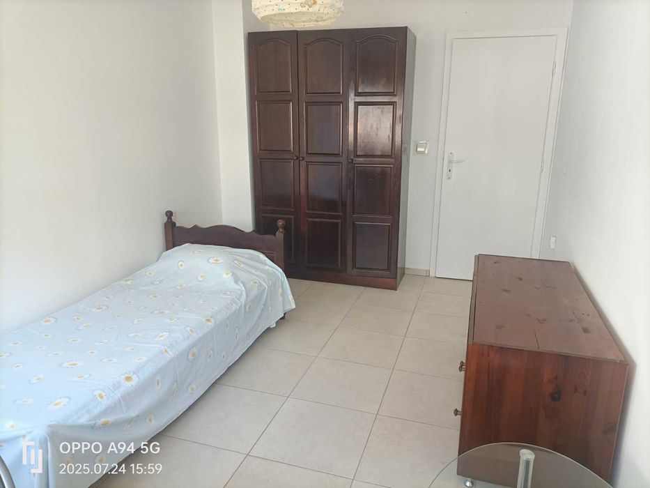 Дава се под наем Тристаен апартамент в Варна, Лятно кино Тракия - 17 кв.м за 255 € - Снимка #17