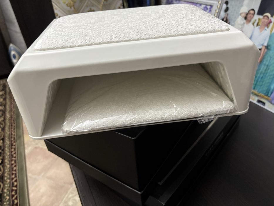 Продается лампа сушка для гель лака