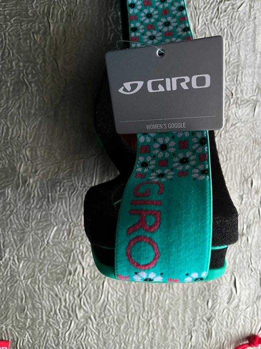 ЧИСТО НОВИ ски очила Giro