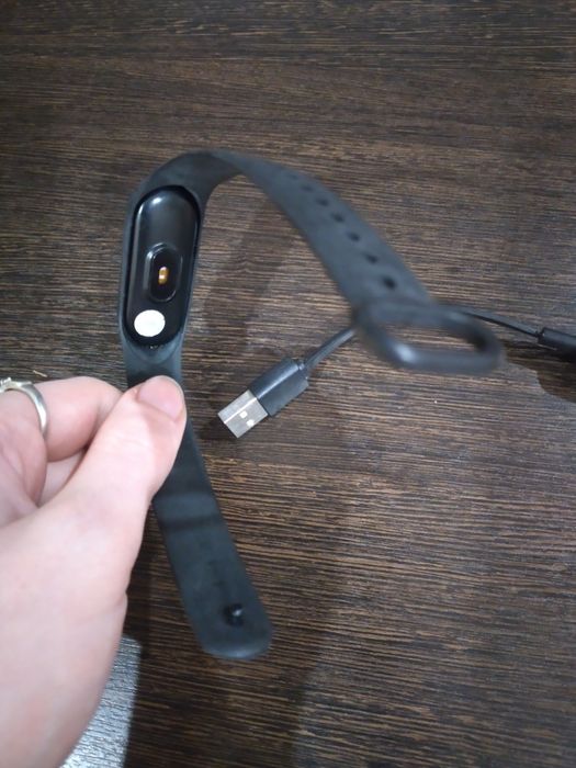 Продам фитнес часы, цена 8000 тг.