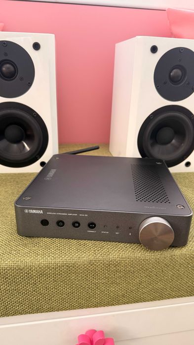MusicCast Yamaha WXA-50 WIFI + boxe Yamaha, totul este impecabil atat aspect cat si functional