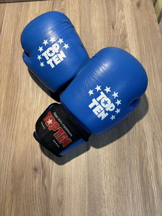 Боксерские перчатки лапа бинт